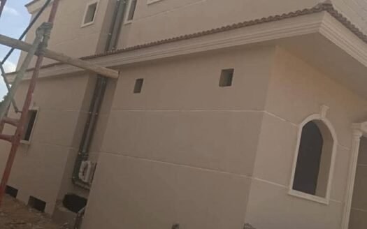 🏡 فيلا ستاند ألون للبيع بالحي الأول📍 موقع مميز جدًا وقريب من جميع الخدمات الحيوية